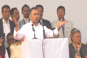 দেশ গড়ার সময় এসেছে, সবাইকে নিয়ে শান্তিপূর্ণ বাংলাদেশ চাই