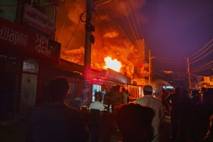 সুনামগঞ্জে ভয়াবহ অগ্নিকাণ্ড: কয়েক কোটি টাকার মালামাল ভস্মীভূত