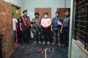 কোম্পানীগঞ্জে যৌথ বাহিনীর অভিযানে বিভিন্ন অস্ত্রসহ ৪ জন গ্রেপ্তার