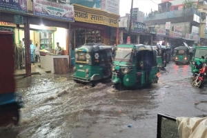 মৌলভীবাজারে অপরিকল্পিত শহরায়ন: জলাবদ্ধতা ও যানজটে ভোগান্তি চরমে