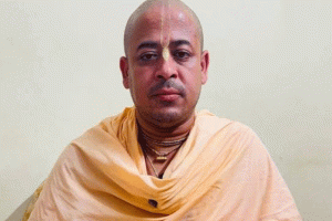 চিন্ময় কৃষ্ণ দাসের মা মারা গেছেন