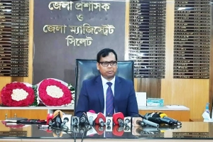 তথ্য না দেওয়ায় সিলেটের ডিসিকে আদালতের শোকজ