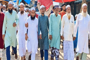 এবার গোলাপগঞ্জে নৌকা বাইচ বন্ধে মাঠে তৌহিদী জনতা