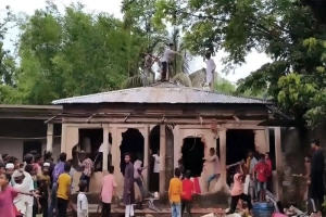 সিলেটে শিশু ফাহিমা হত্যা: অভিযুক্তের বাড়িতে আবারও হামলা ও ভাঙচুর