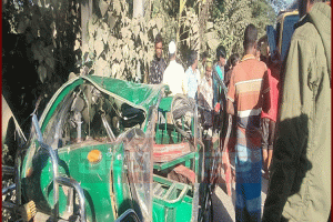 জৈন্তাপুরে অটোরিকশা-ট্রাক সংঘর্ষে শিশুসহ পাঁচজন আহত
