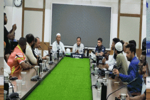 সুনামগঞ্জে পরিবহন মালিক শ্রমিকদের কর্মবিরতি প্রত্যাহার