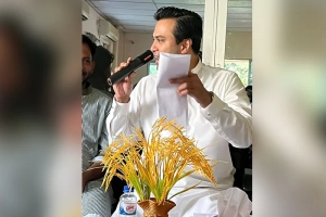 হবিগঞ্জ-৪ আসনের এমপির প্রতিনিধির সাথে ২৩ চা বাগান নেতার মতবিনিময়