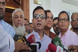 সরবরাহব্যবস্থা স্বাভাবিক রেখে বাজার নিয়ন্ত্রণ করছে সরকার : বাণিজ্যমন্ত্রী