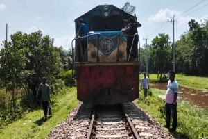 তিন ঘণ্টা বন্ধ থাকার পর সিলেটের সঙ্গে ট্রেন চলাচল শুরু