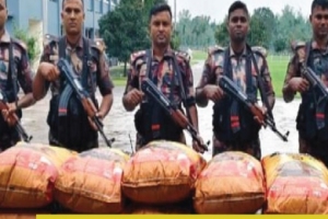 মাধবপুরে বিপুল পরিমান জিরা,এনার্জি ড্রিংকসসহ পাচারকারি আটক