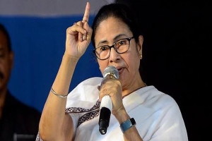 মুখ্যমন্ত্রীর পদ হারালেন মমতা বন্দ্যোপাধ্যায়