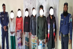 বড়লেখায় পরোয়ানাভুক্ত ৪ আসামীসহ গ্রেফতার ৮