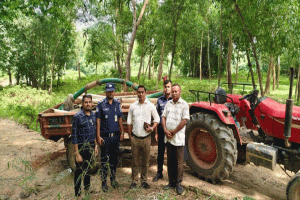 অবৈধভাবে বালু উত্তোলন : মাধবপুরে অর্থদণ্ডসহ ২ টি ড্রেজার জব্দ