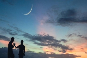 চাঁদের আলোয় মিলনের ডাক: আনন্দে ভরে উঠুক ঈদ