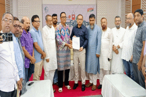 সিলেটে খেলার মাঠে মেলা বন্ধে জেলা প্রশাসকের কাছে স্মারকলিপি