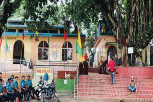 মব আতঙ্কে শাহপরান মাজারের ওরসে শিরনি বিতরণ বন্ধ!