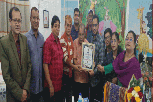 সহকারী অধ্যাপক পদে পদোন্নতি লাভ করায় ডা. তুহিনকে সংবর্ধনা