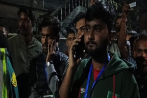 সিলেটে পর্যবেক্ষক পরিচয়ে ভোট কেন্দ্রে প্রবেশের চেষ্টাকালে আটক ৩