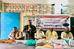 বড়লেখায় এতিম ও প্রতিবন্ধী শিশুদের মাঝে ঈদের পোশাক বিতরণ