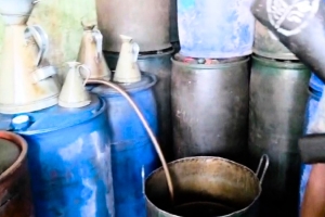 একমাসে সাড়ে ৪ লাখ জ্বালানি তেল উদ্ধার, সোয়া কোটি টাকা জরিমানা