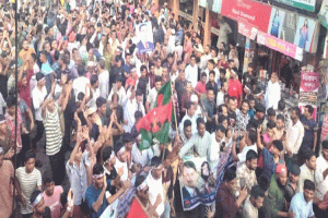 মিছিলে মিছিলে উত্তাল ইলিয়াসের বিশ্বনাথ