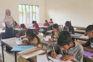 সুনামগঞ্জে প্রাথমিক বৃত্তি পরীক্ষার প্রথম দিনেই অনুপস্থিত ৪ হাজার শিক্ষার্থী