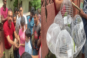 চালিবন্দরে পাখি বিক্রেতাদের আটক করে ৭০ টি পাখি অবমুক্ত