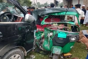 শ্রীমঙ্গলে মাইক্রোবাস-অটোরিকশা সংঘর্ষে চালকসহ নিহত ২