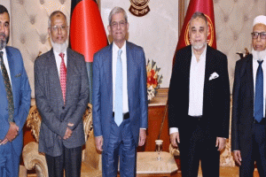 রাষ্ট্রপতির সঙ্গে সৌজন্য সাক্ষাতে  নির্বাচন কমিশন
