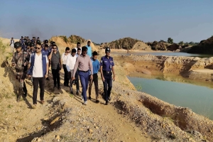 শাহ আরেফিন টিলায় অবৈধ পাথর উত্তোলন বন্ধে টাস্কফোর্সের অভিযান