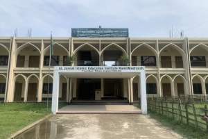 সুনামগঞ্জে উপবৃত্তির প্রলোভনে ছাত্রীকে শ্লীলতাহানির চেষ্টা: শিক্ষককে গণধোলাই